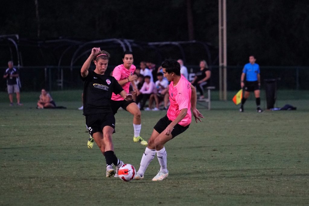 Defending champion teams earn key victories on Day 1 of USYS National