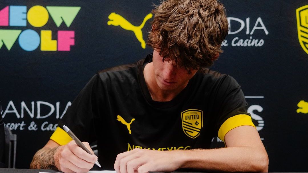 New Mexico United signs 18-year-old defender Jackson DuBois to first pro  contract - SoccerWire